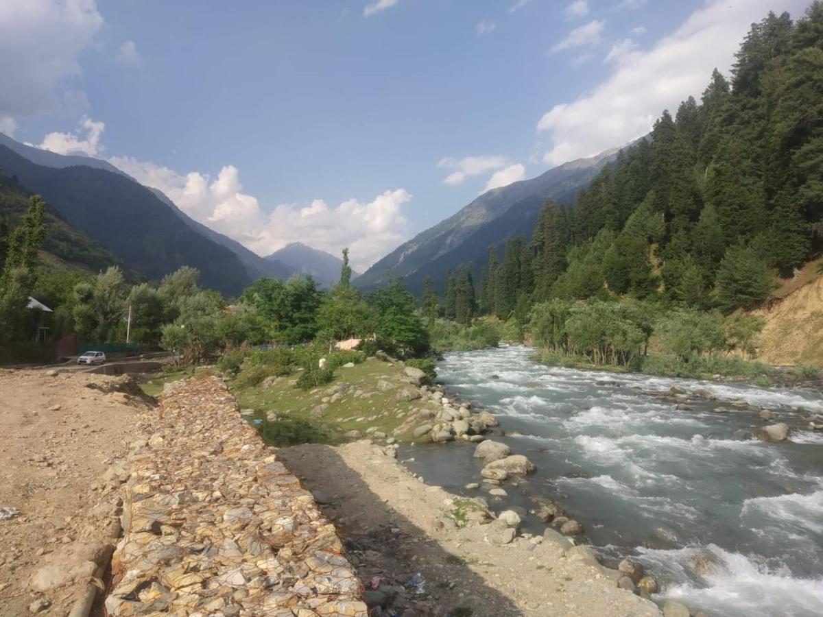 Dreamland Cottage Pahalgam Exterior photo