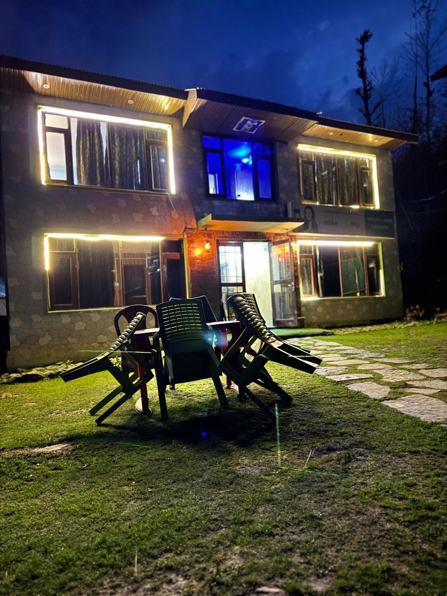 Dreamland Cottage Pahalgam Exterior photo