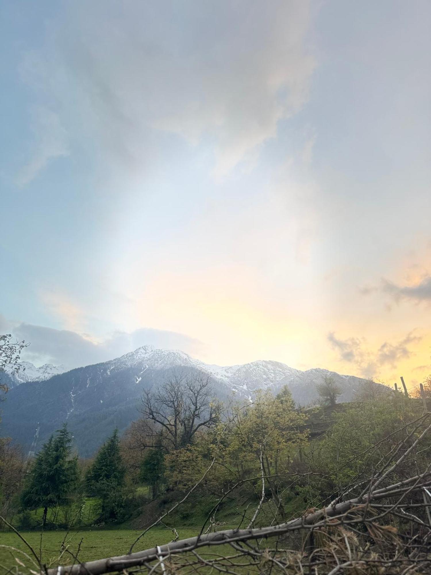 Dreamland Cottage Pahalgam Exterior photo